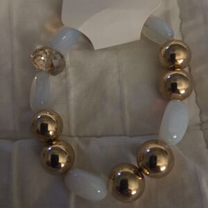 Gold and White Beaded Stretchy Bracelet